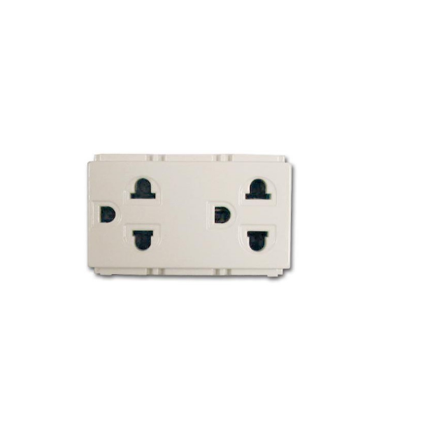 Picture of Royu Duplex Universal Outlet with Ground (Classic) RCO4
