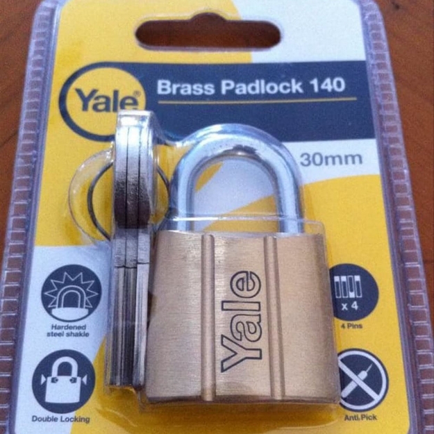 Picture of Yale V14030, Brass Padlock 30mm, V14030